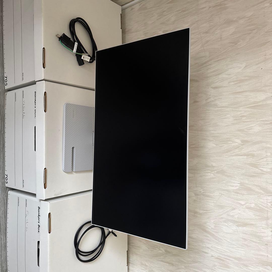 L27h-4A（27型/QHD/2560x1440/IPS/USB-C給電