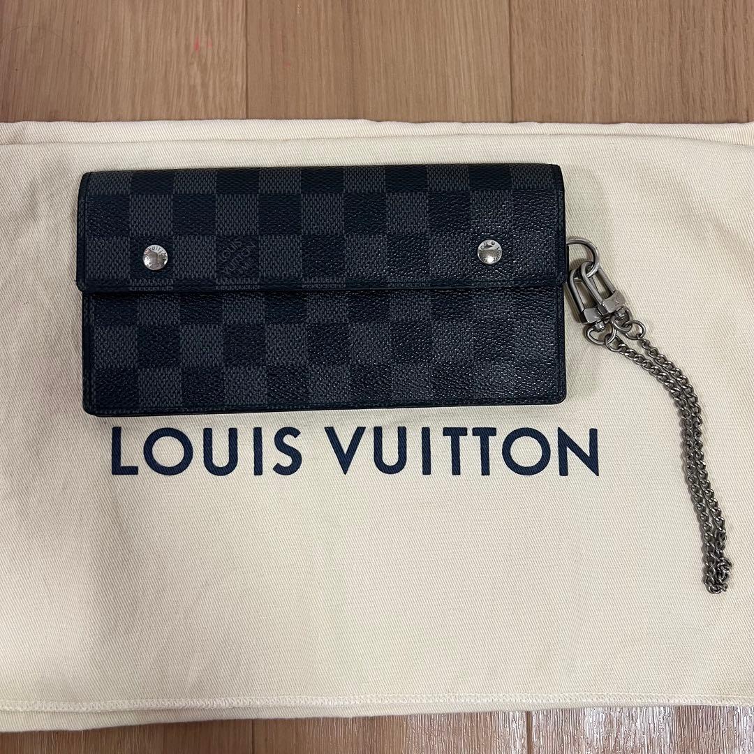 超美品　ルイヴィトン ダミエグラフィット長財布 チェーン付き
