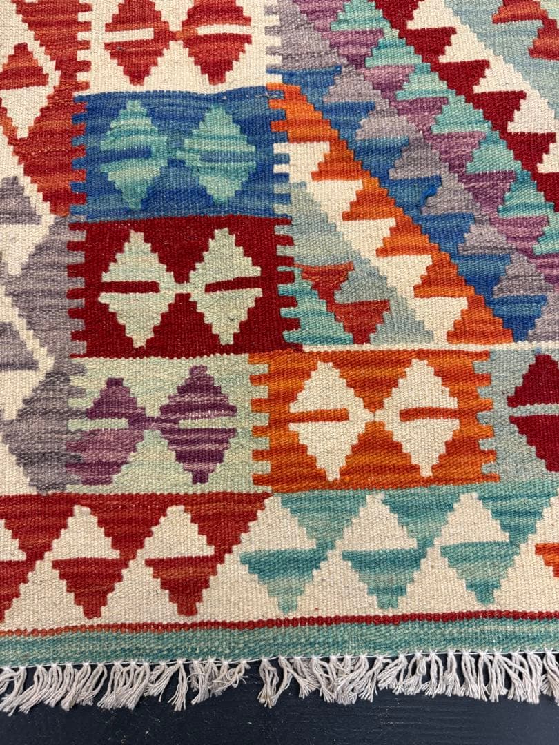 美品ヴィンテージアフガンキリム　145×102cm