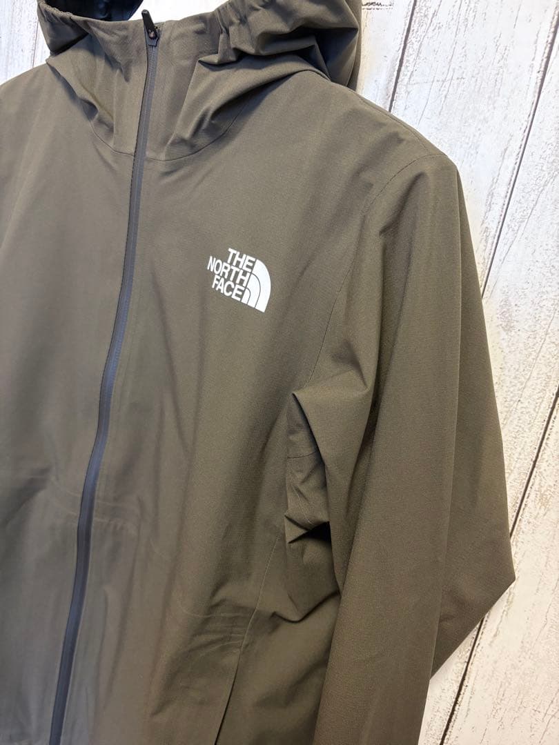 新品　The North Face フード付きナイロンジャケット ニュートープ