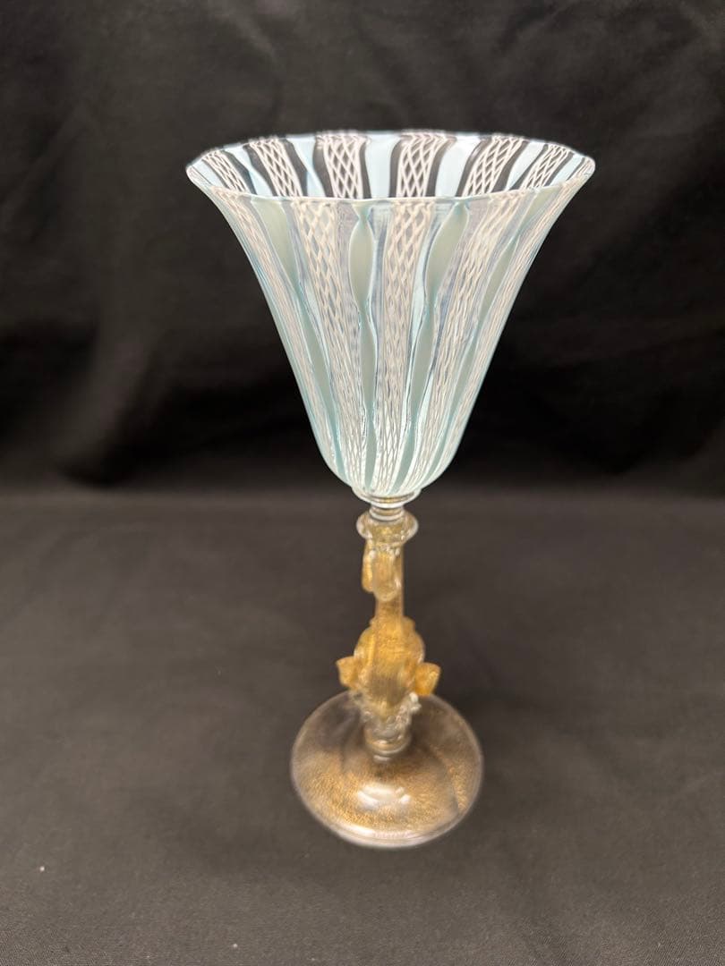 ベネチアングラス　ストライプ模様のガラスカップ 魚モチーフ