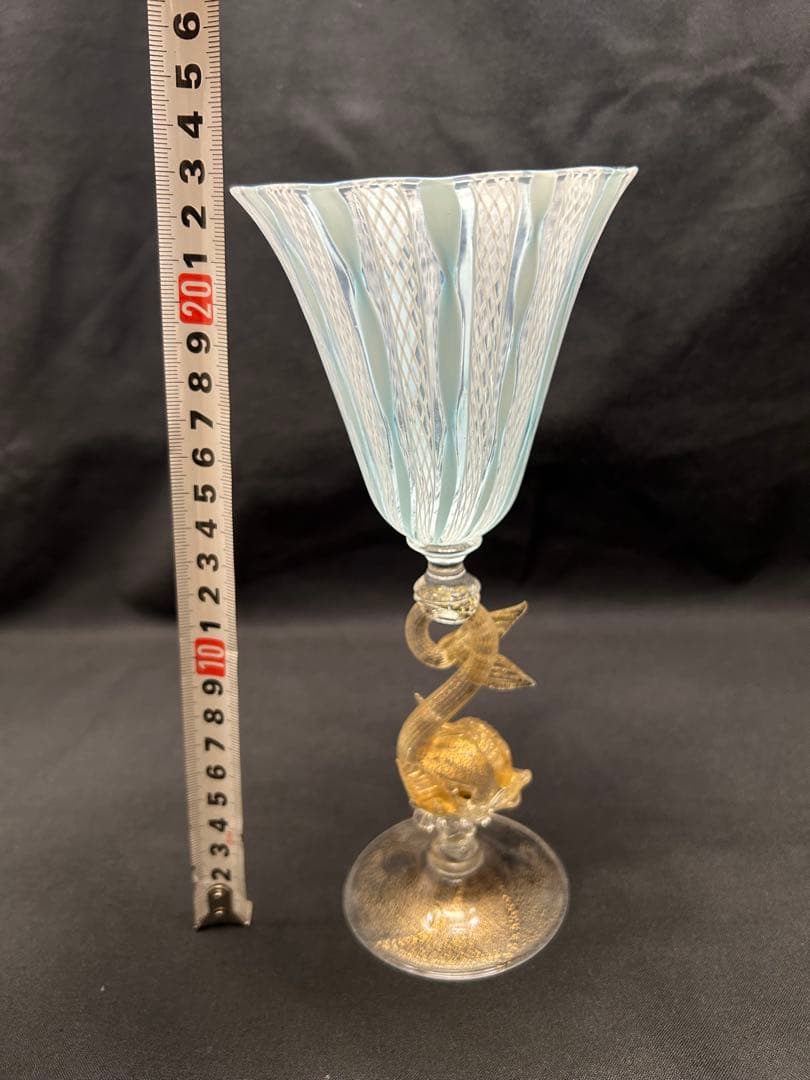 ベネチアングラス　ストライプ模様のガラスカップ 魚モチーフ