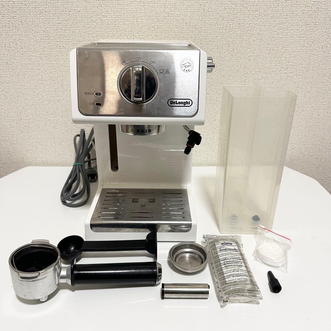 デロンギエスプレッソマシンECP3220J−W