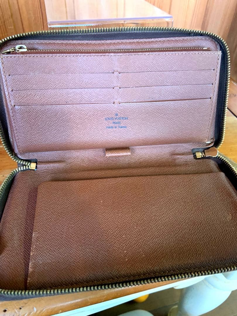 ルイヴィトン ジッピーオーガナイザー 長財布