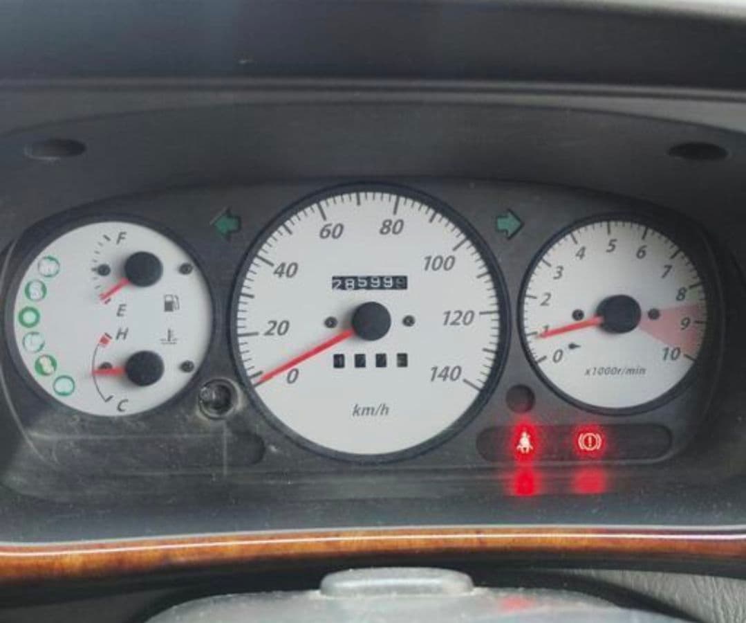 明日までの引き取りで6万円‼️車検R8.3月13日古い車両にご理解いただける方