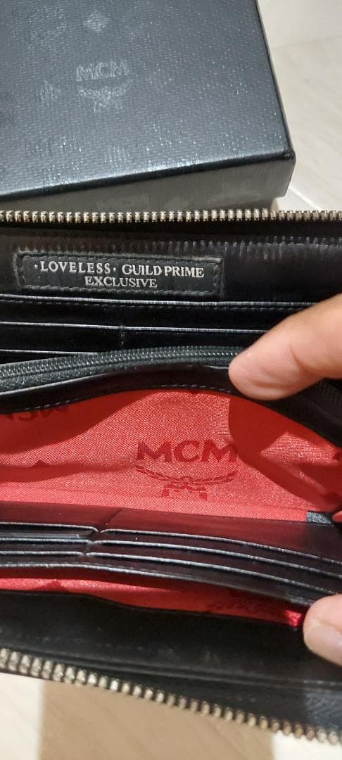 MCM スタッズレザー長財布