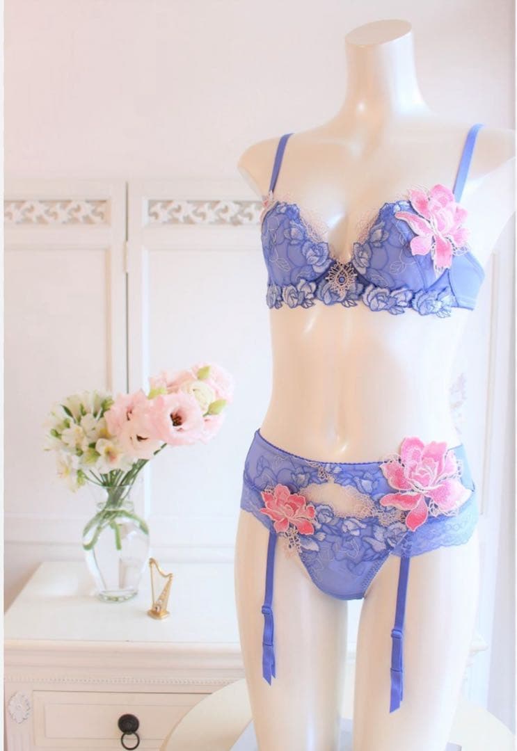 ワコール/サルート 76G p-upブラ TバックF70