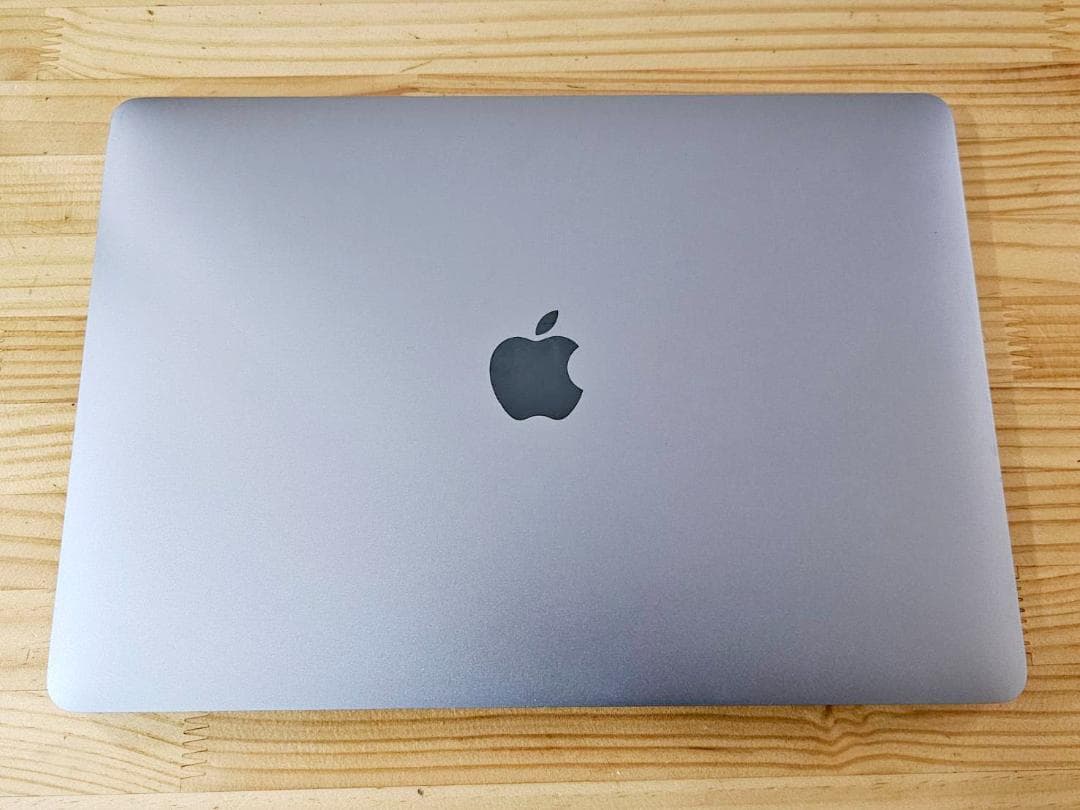 Apple MacBook Pro スペースグレー 2019 13インチ