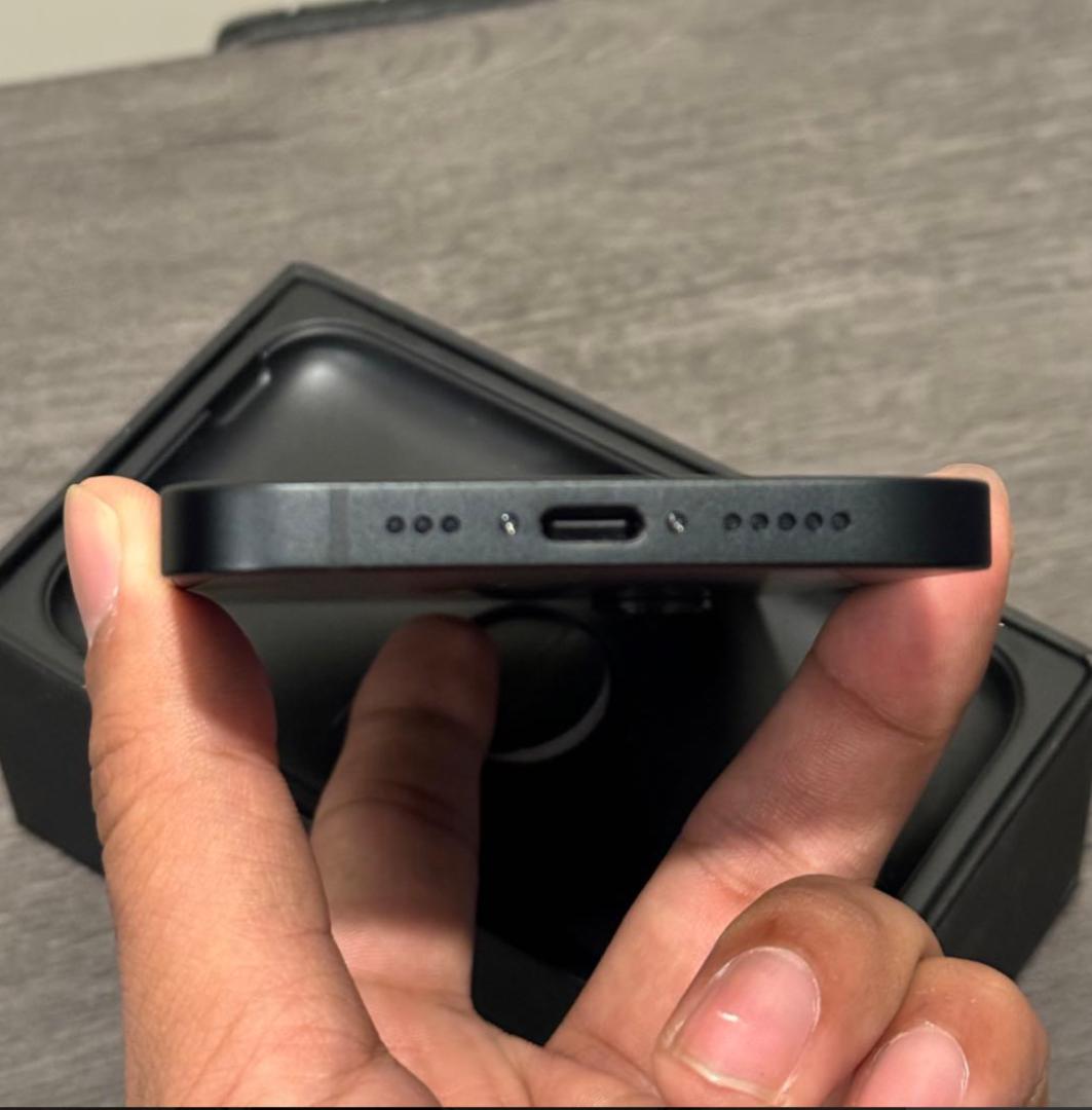 【バッテリー100％】【新品同様】iPhone 16e｜128GB｜SIMフリー