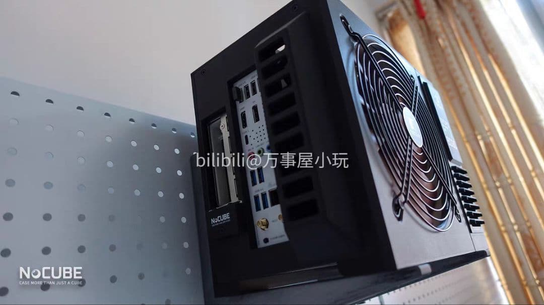 RTX8090 室外機型 miniITX PCケース 未使用