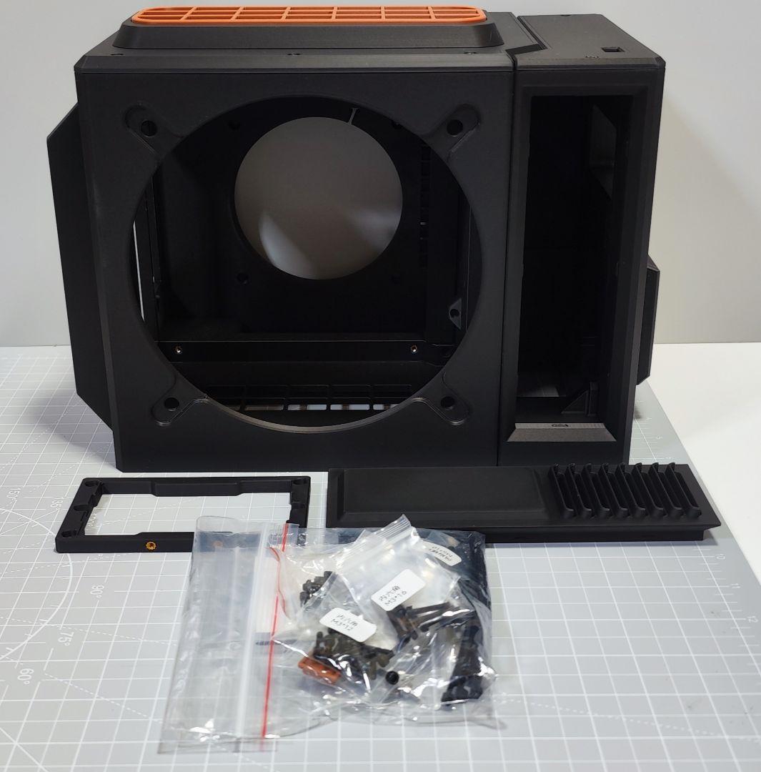 RTX8090 室外機型 miniITX PCケース 未使用