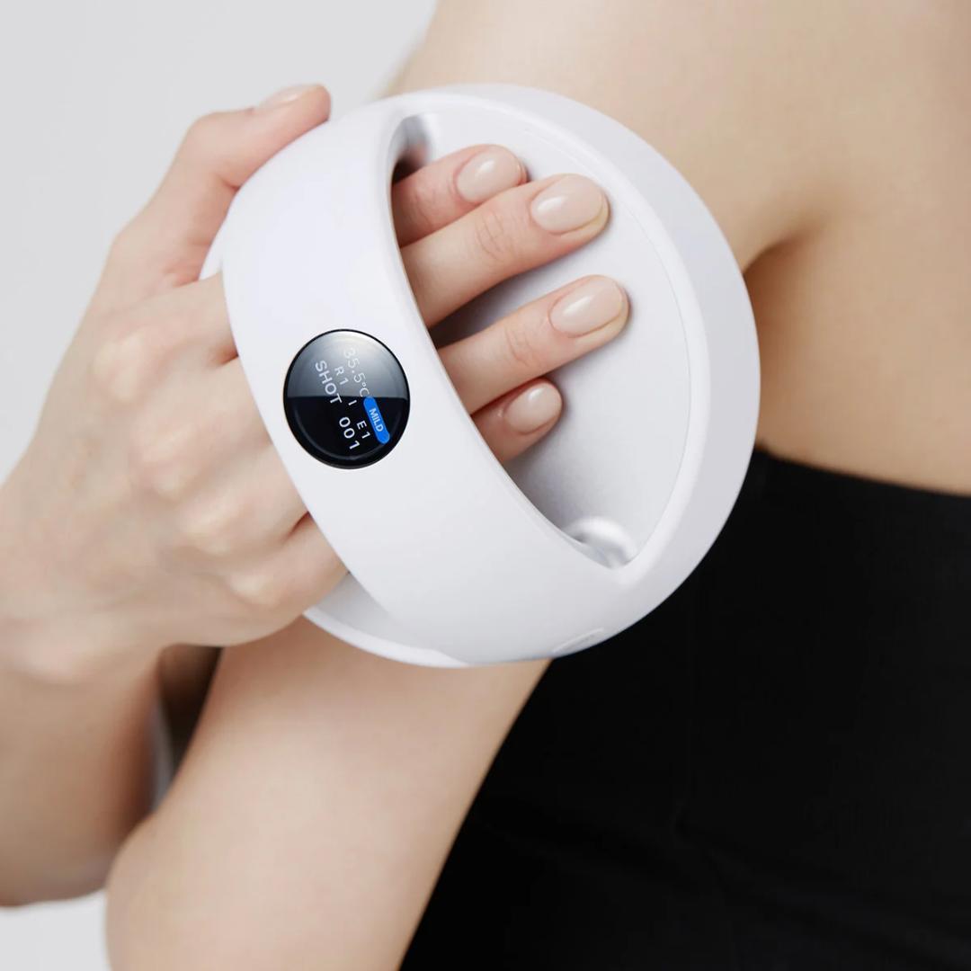 海外爆売中 MEDICUBE AGE-R BODY 温度表示機能付き 新品正規品