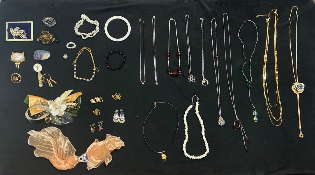ネックレス イヤリング ブレスレット 髪飾り 小物等 アクセサリー まとめ売り