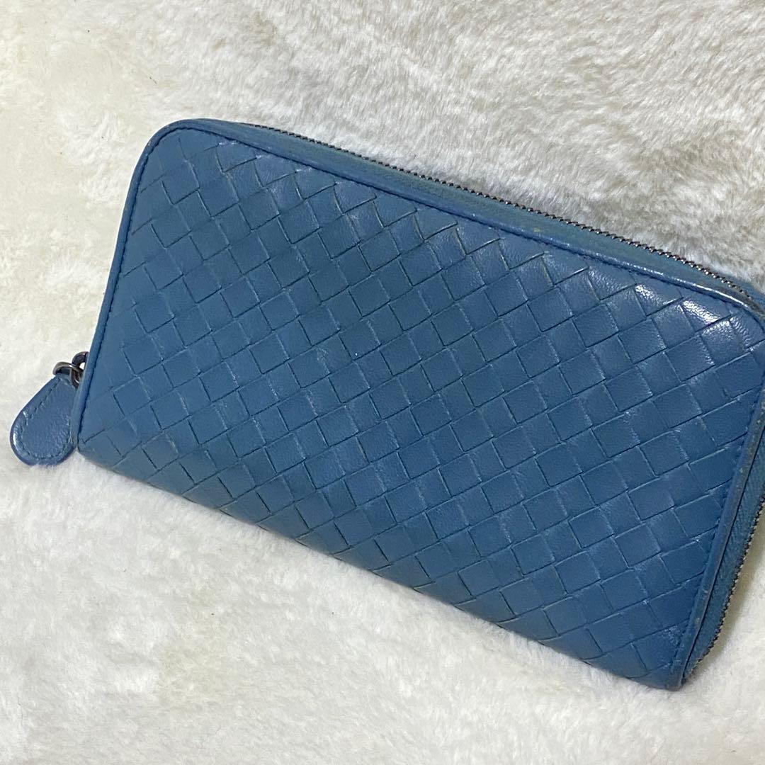 美品 ボッテガヴェネタ ラウンドジップ イントレチャート 本革 長財布 希少色