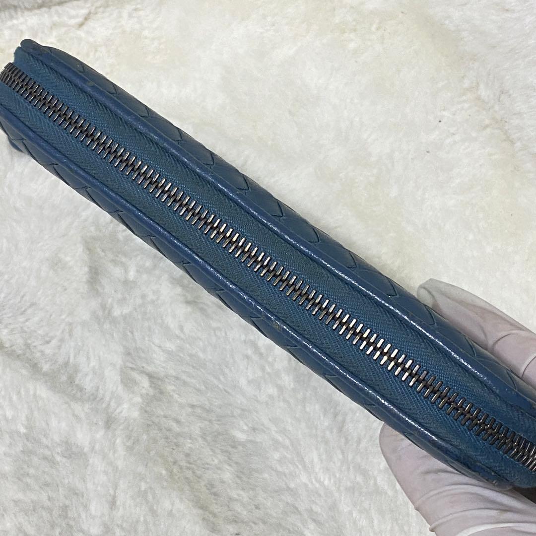 美品 ボッテガヴェネタ ラウンドジップ イントレチャート 本革 長財布 希少色