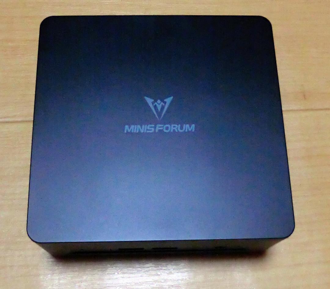 MINIS FORUM　UM760Slim　AMD Ryzen 5　ミニPC