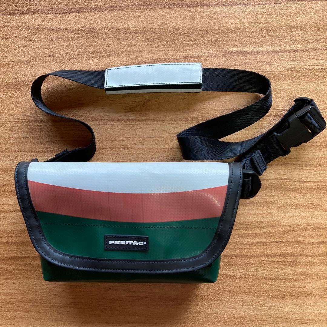 FREITAG メッセンジャーバッグ ホワイト/グリーン/ピンク