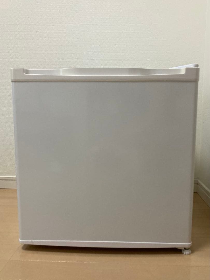 MAXZEN ホワイトコンパクト冷蔵庫