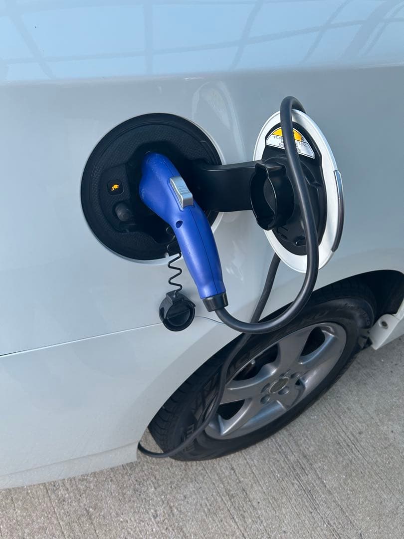 S24様限定充電ケーブル　プリウスPHV G9060-47280 ジャンク品