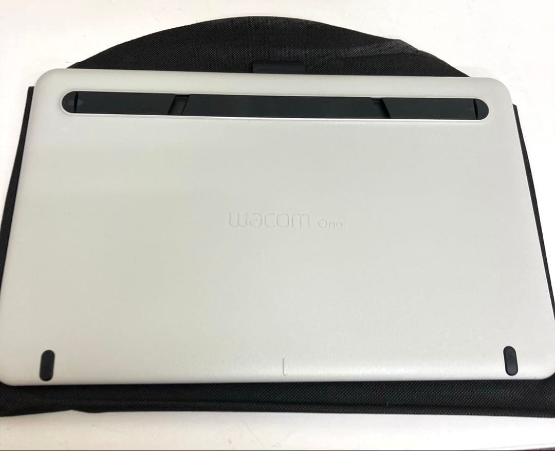B279-41 wacom One 13.3型 液晶ペンタブレット　ジャンク
