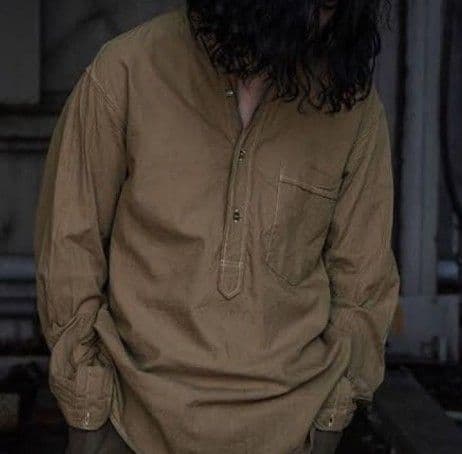 COMOLI ベタシャンプルオーバーシャツ　サイズ3 美品 カーキ