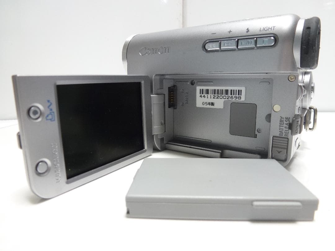 希少　動作品　キャノンビデオカメラ　DM-IXY DV S1　Mini DV