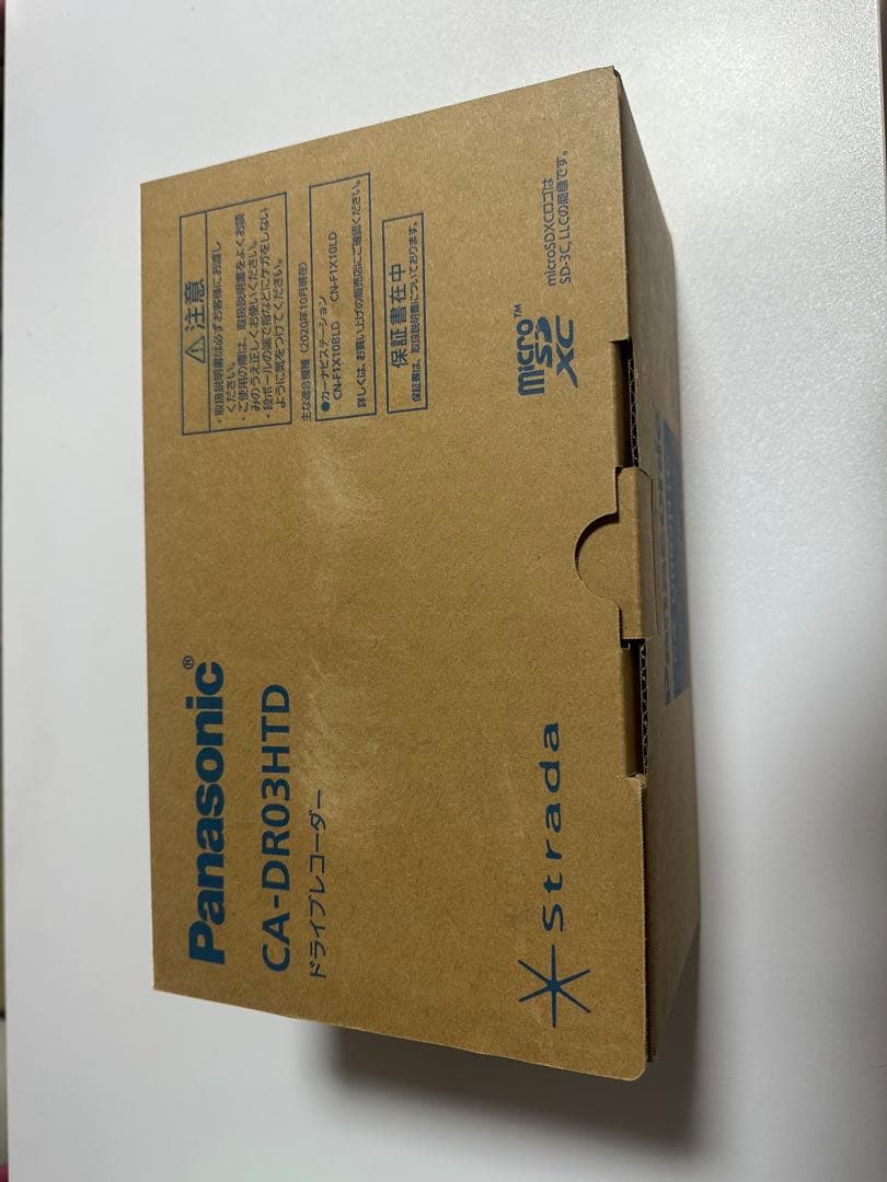ほぼ新品 パナソニック ストラーダ ドライブレコーダー CA-DR03HTD