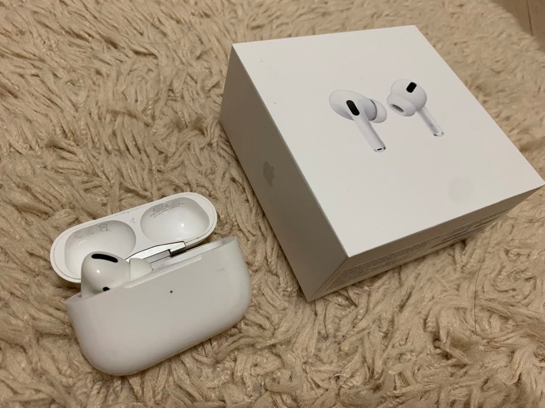 AirPods Pro第一世代 エアポッズプロ充電ケース&左耳イヤホン&付属品付