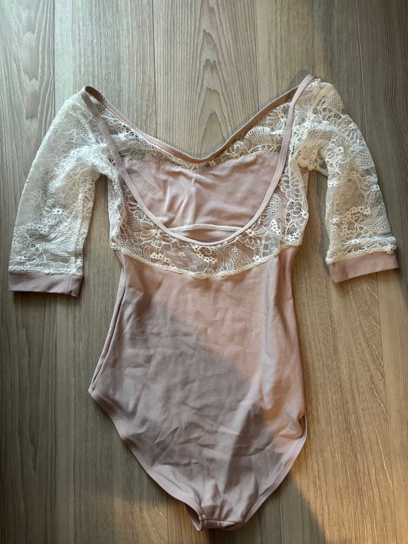 雪*ん様 デラロミラノ　レオタード　Ｍサイズ