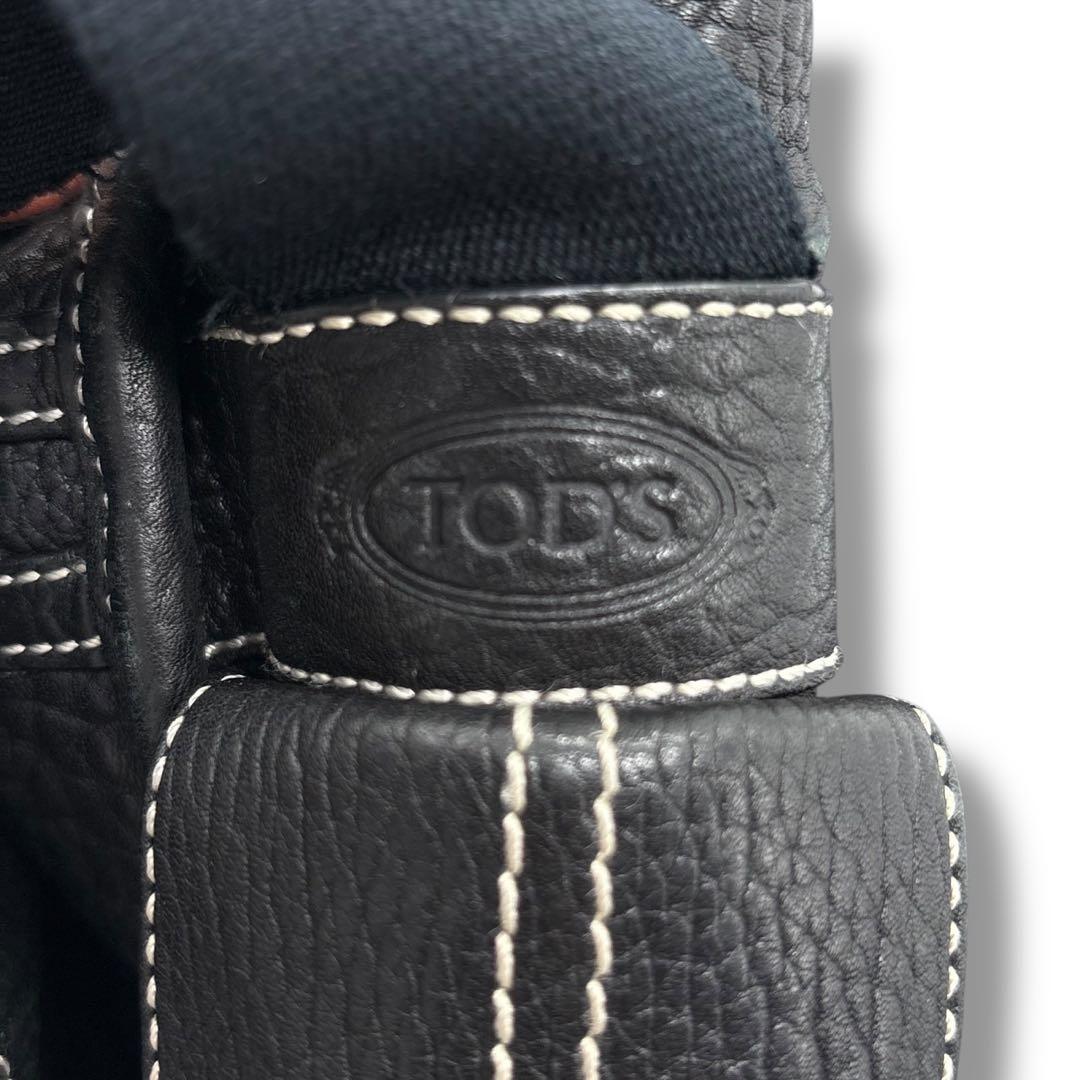 希少　トッズ　メッセンジャーバッグ　ショルダーバッグ　レザー　ブラック　A4