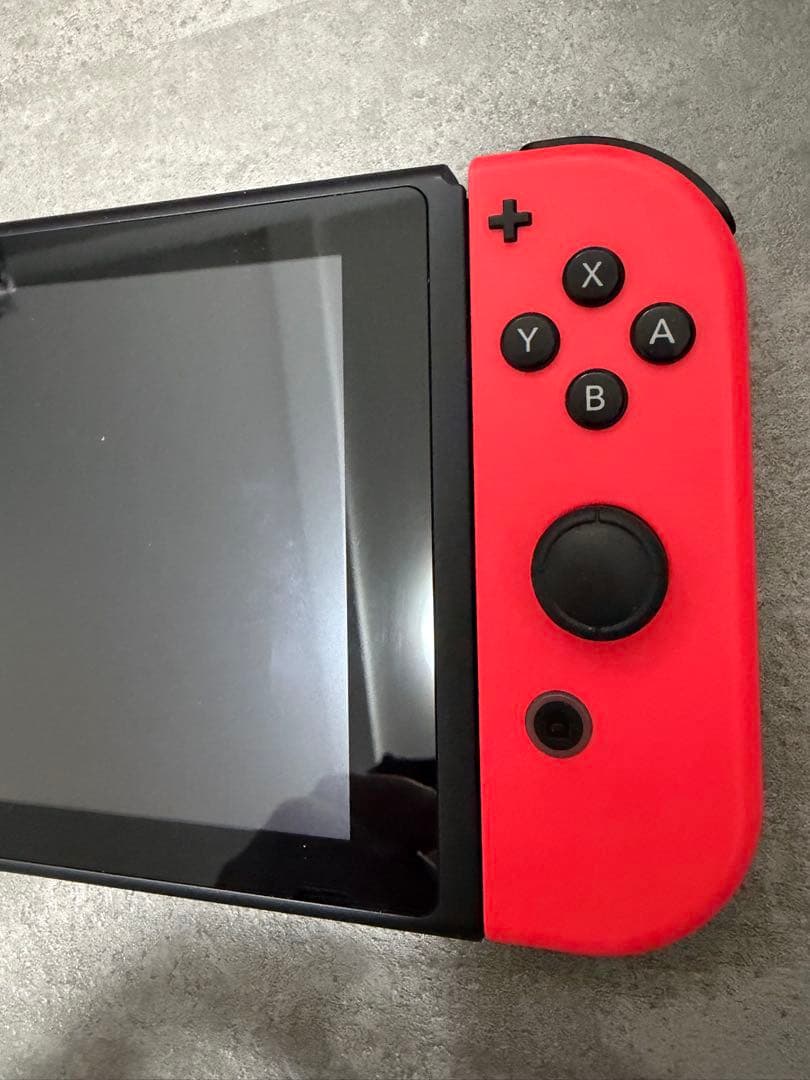 任天堂 Switch 本体