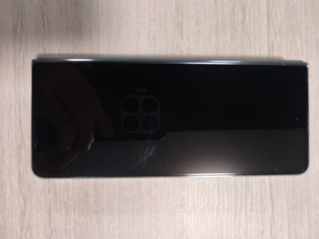 Galaxy Z Fold4 SCG16 国内版SIMフリー