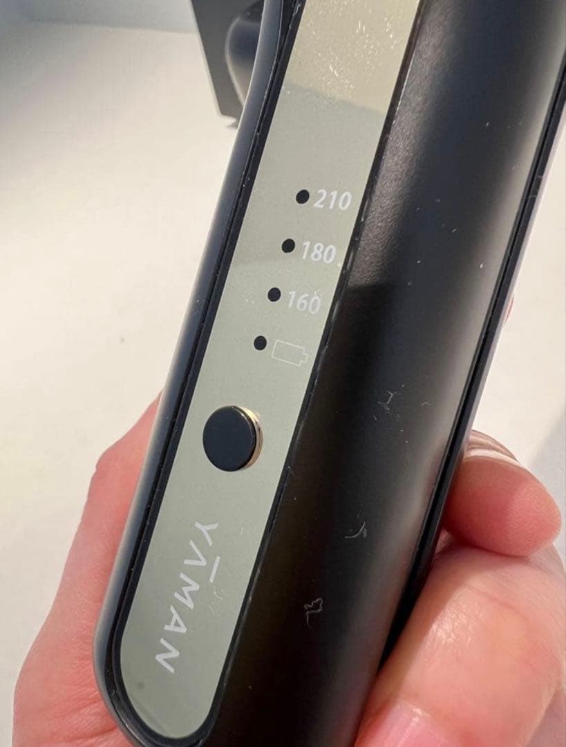 ヤーマン ヴェーダへアボリューマー　持ち運び用 ストレートアイロン　ヘアカーラー