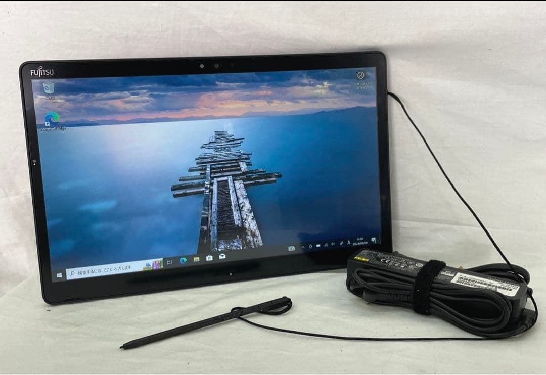 富士通 ARROWS Tab Q739/AE Core i3 8世代　美品