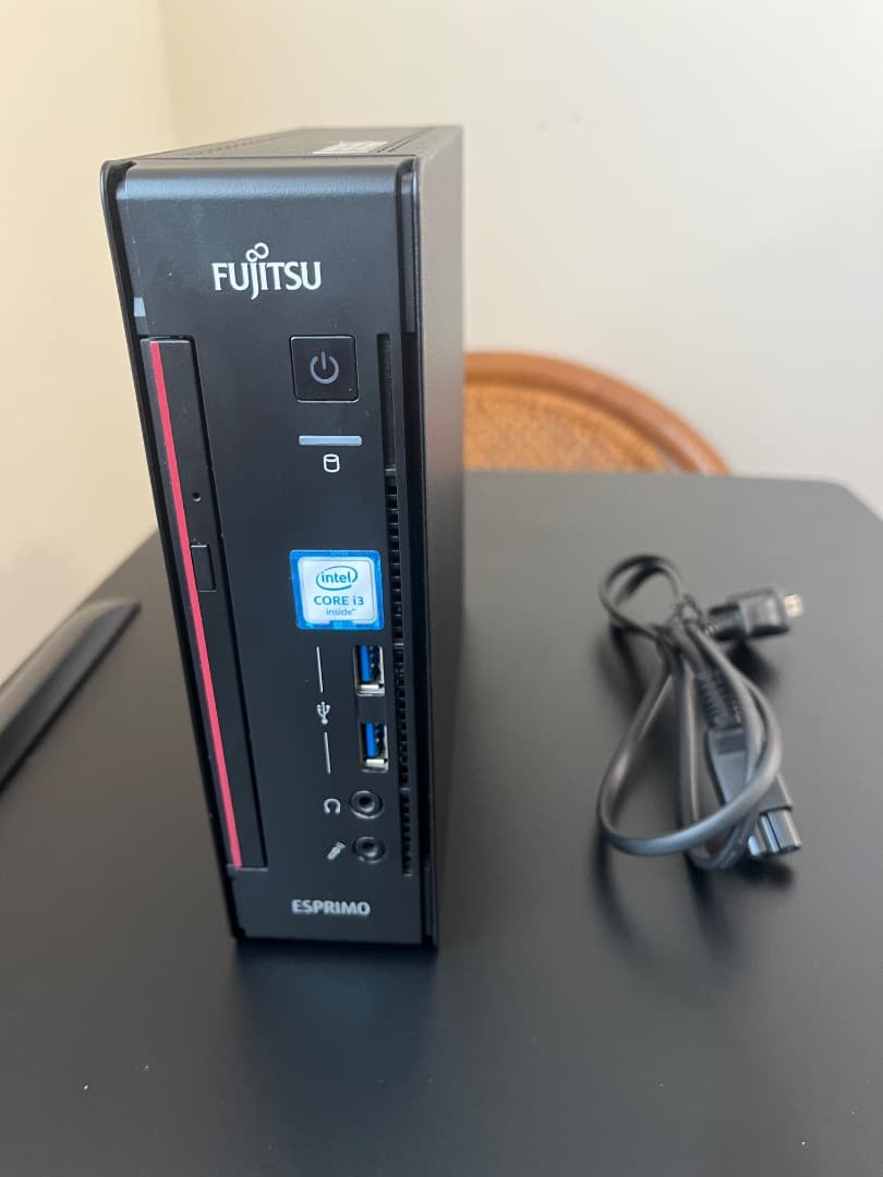 富士通 ESPRIMO Q556M ミニPC Windows10Pro おまけ付