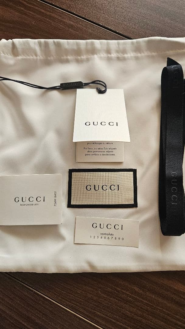【美品　箱付】　GUCCI　レザーベルト 【ブラック】