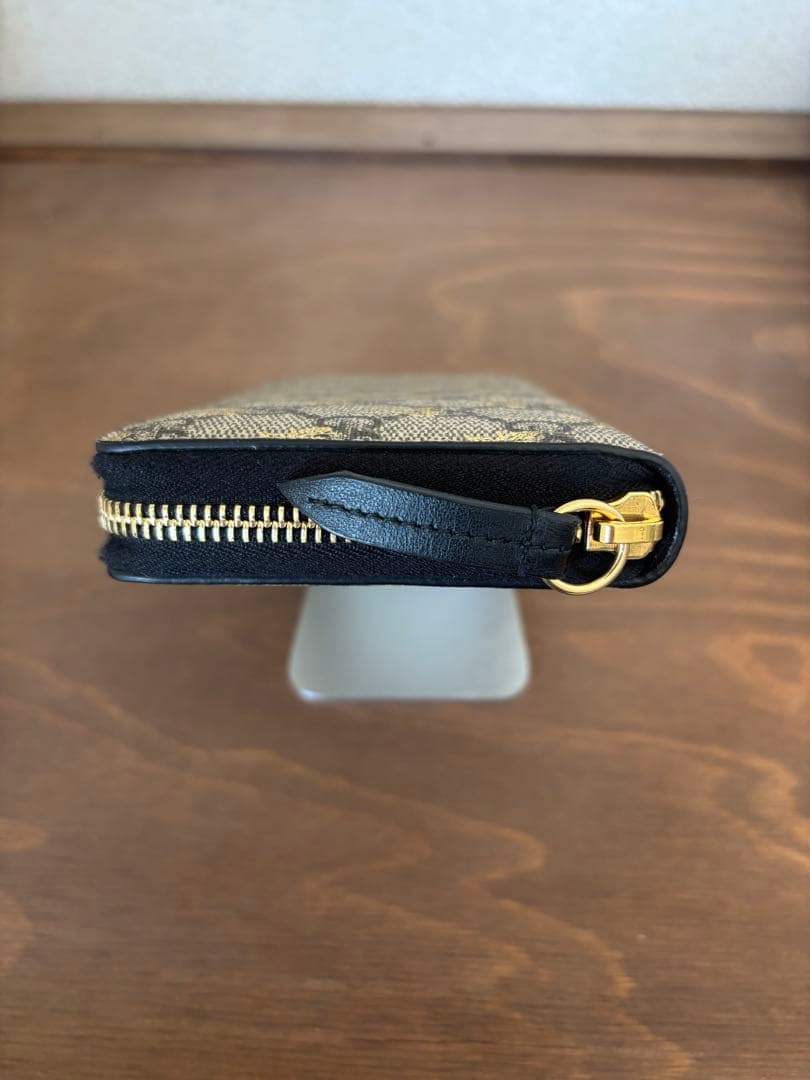 GUCCI グッチ GGスプリーム ビー（蜂）柄 ラウンドファスナー 長財布