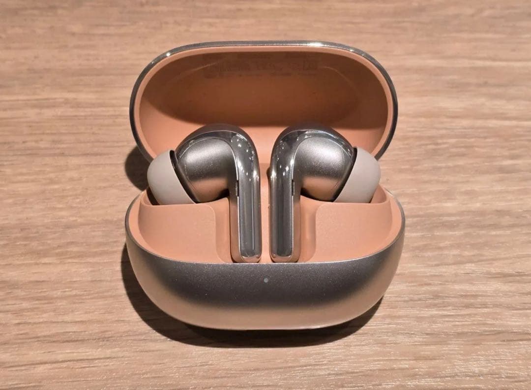 Xiaomi ワイヤレスイヤフォン インイヤータイプ　超美品！