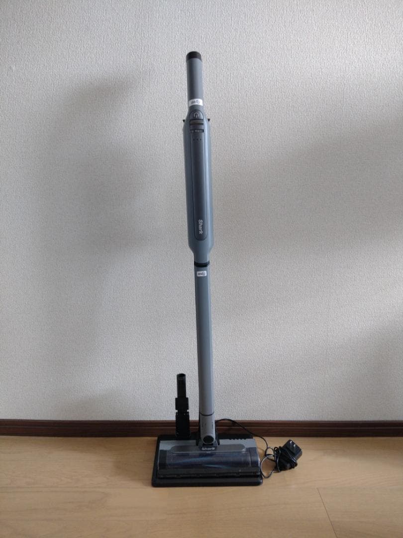 シャーク★コードレスクリーナー★CS100JGR★バッテリー新品と大差なし