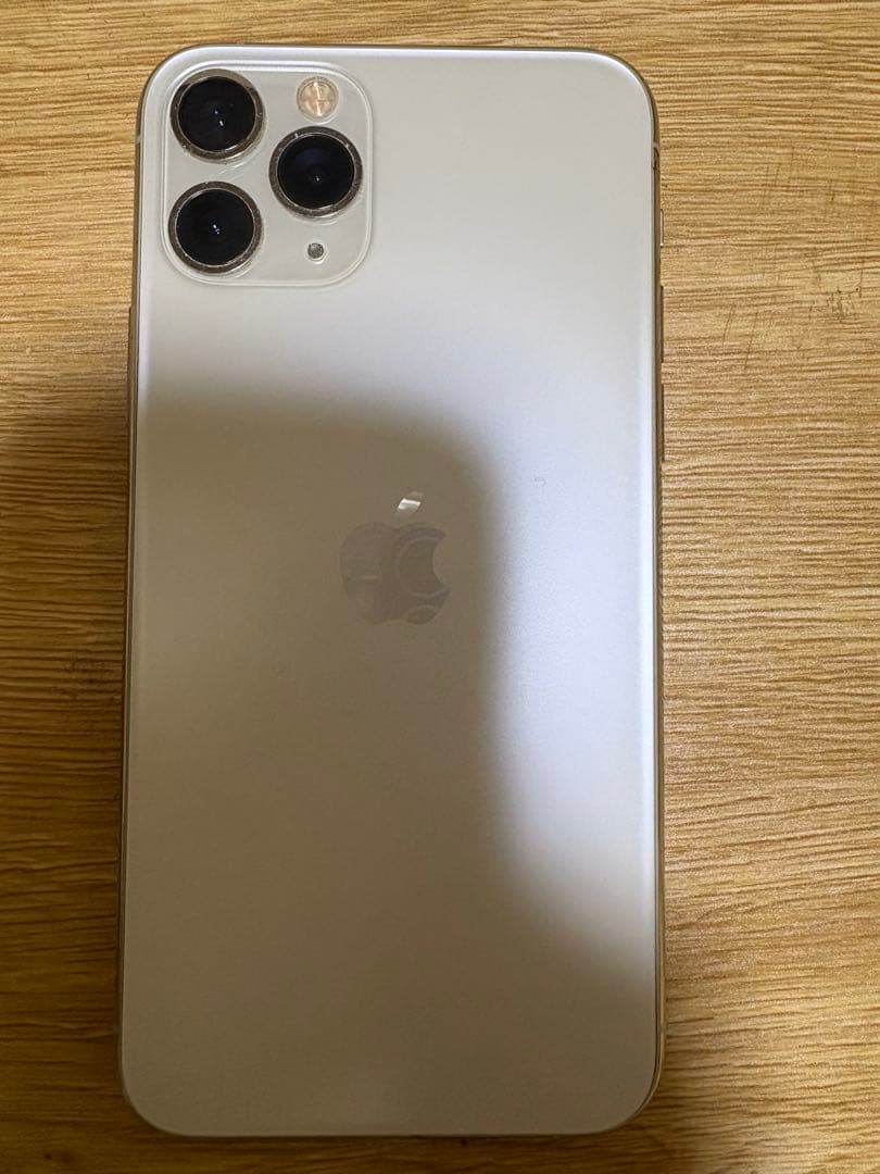 iPhone11 pro 256GB シルバー　値下げしました！