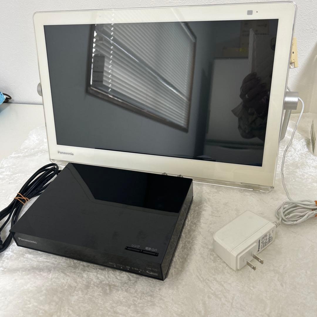 Panasonic UN-15T7Dホワイト ポータブルテレビ15型