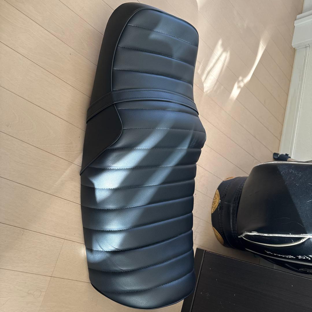 バイクシート ブラック ストライプデザイン