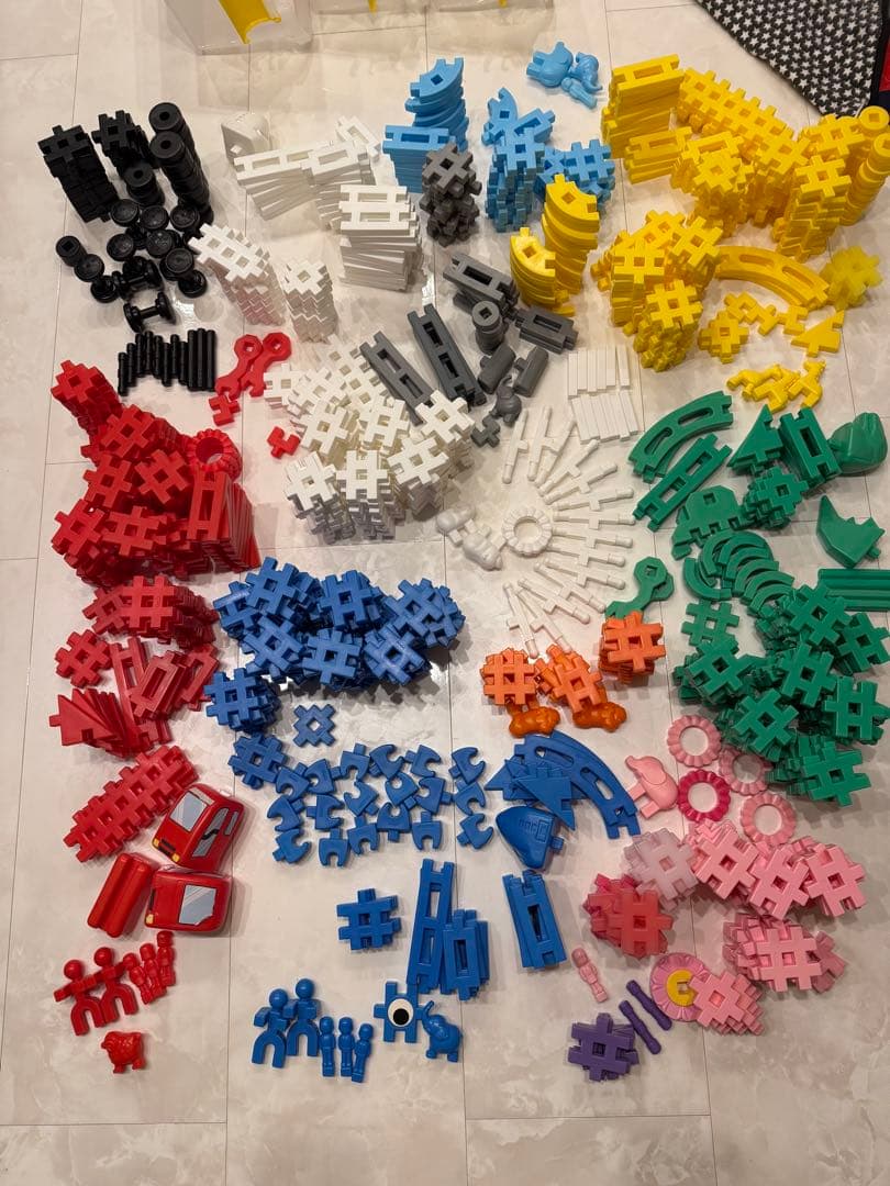 ニューブロック全900パーツ※398パーツ分3つケースあり片付けマット付き大容量