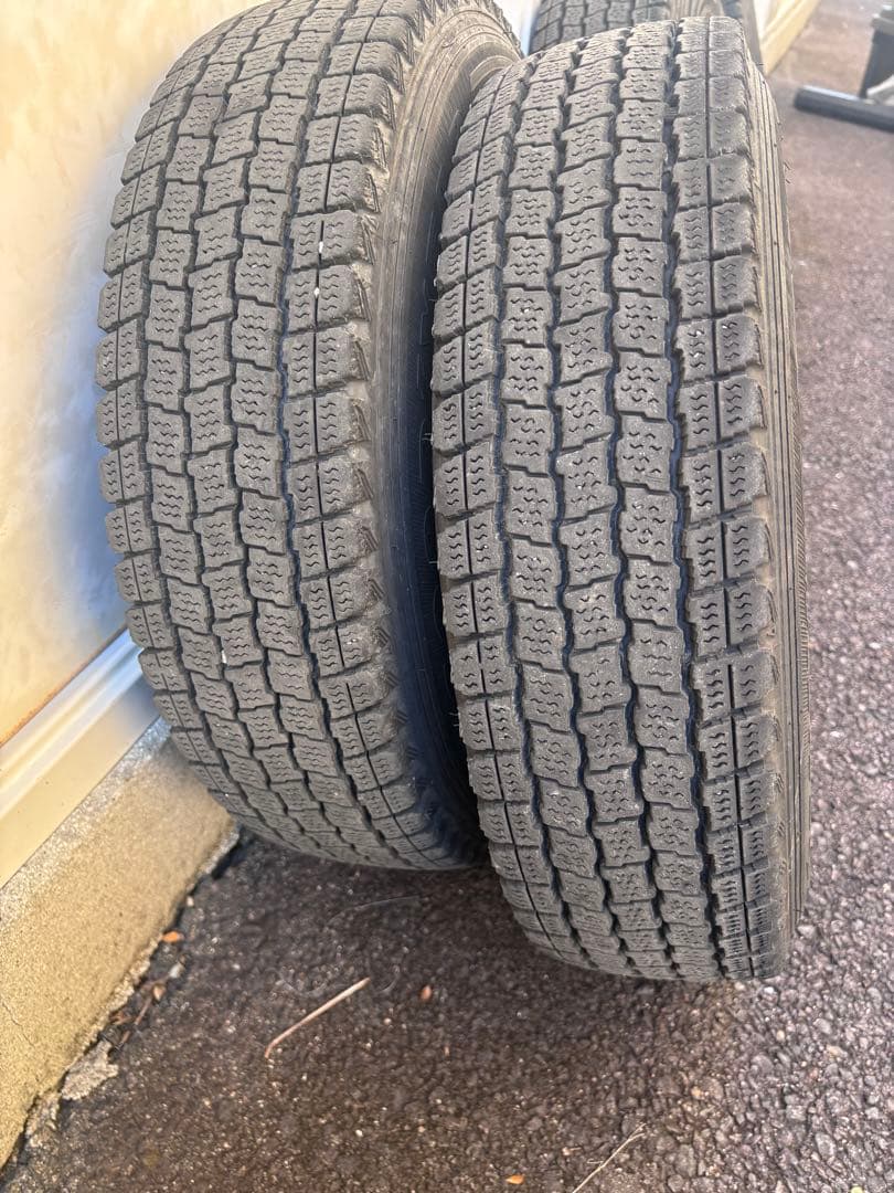 145/80r12 、2本のみ／必ず4本セットで販売（出品2と合わ せて)23年