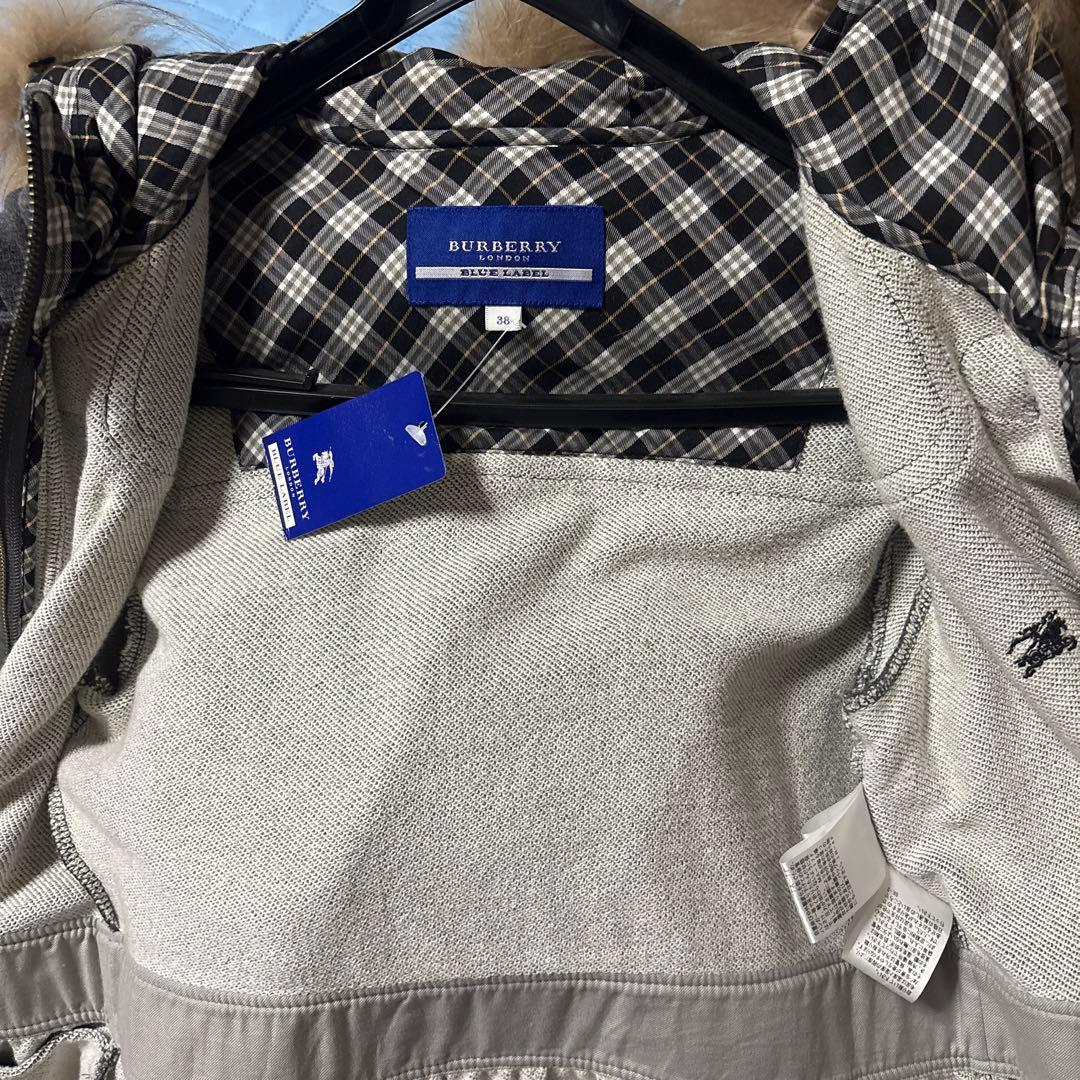 コ*店様 バーバリーブルレのパーカー