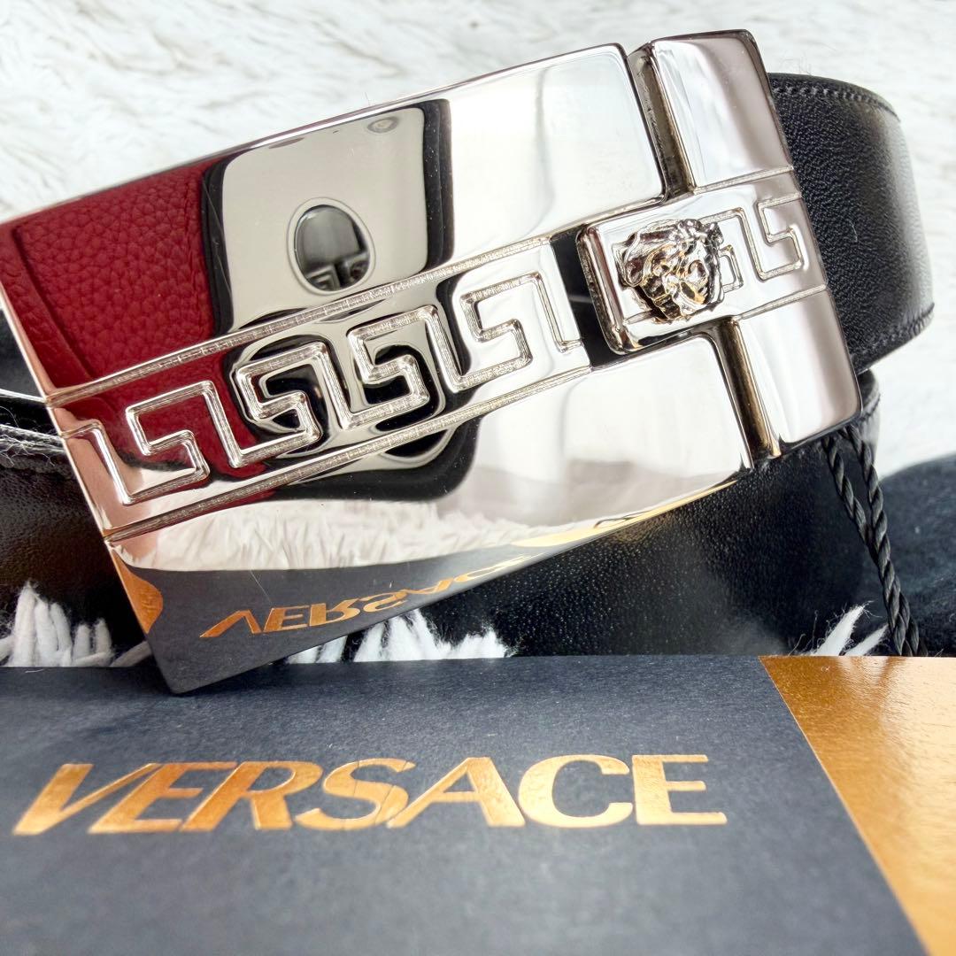 【新品未使用】ジャンニヴェルサーチ メデューサ　ベルト レザー グレカ ブラック