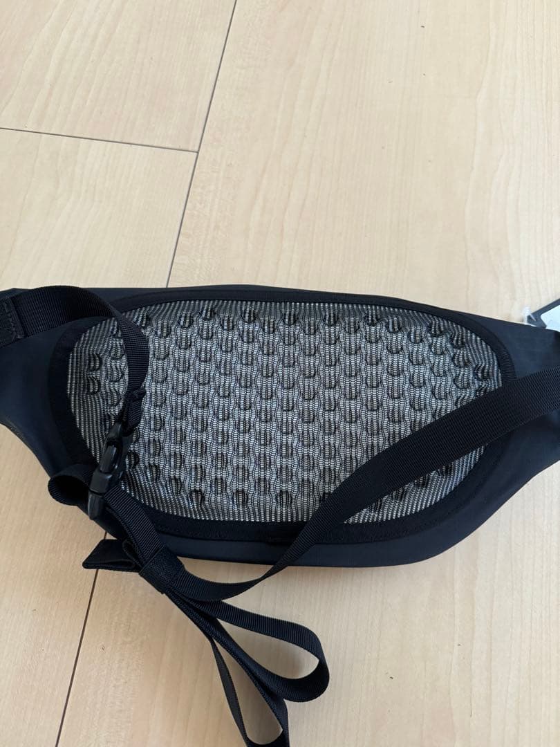 アークテリクス　ARC'TERYX ボディバック