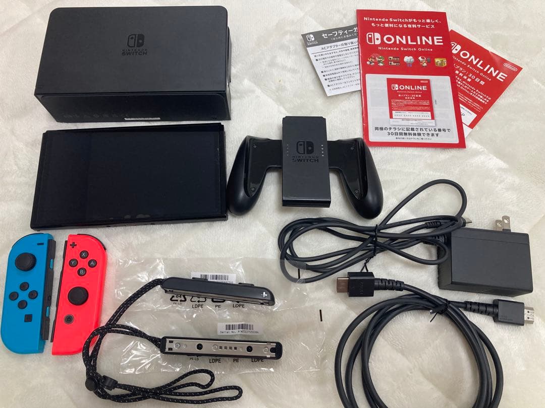 美品　動作OK］2025/8購入　Nintendo Switch 有機ELモデル