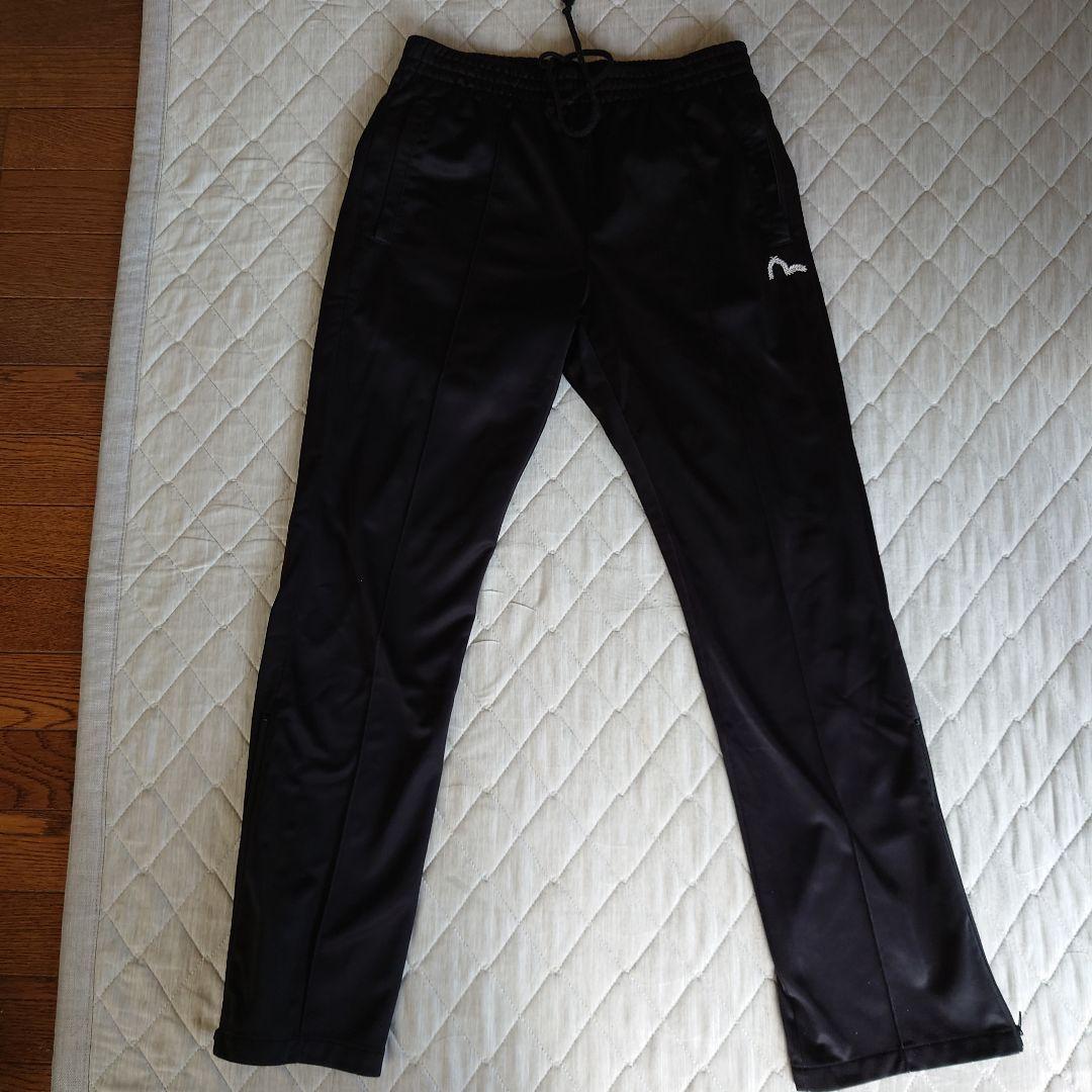 EVISUジャージ黒背面ブラウンデザインロゴ