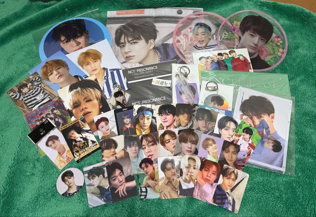 NCT DREAM ジェノ トレカ アクキー ポスター うちわ まとめ売りCD